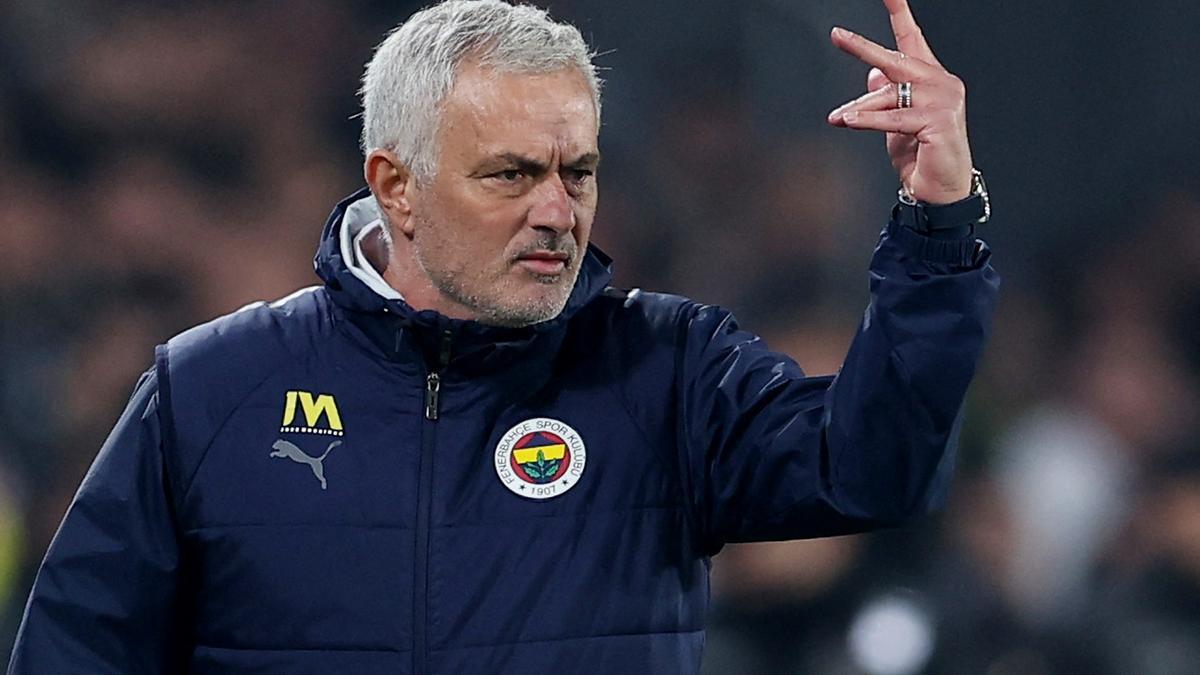 José Mourinho: nuevo capítulo de la novela de su pelea en el clásico turco