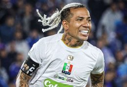 Dayro Moreno se convierte en el máximo goleador colombiano de la historia