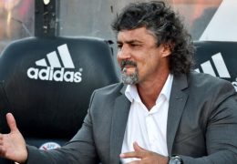 Leonel Álvarez se pronuncia sobre polémico penal no sancionado a Bucaramanga frente a Fortaleza