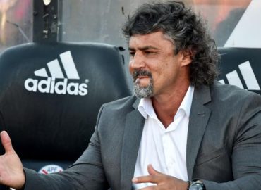 Leonel Álvarez se pronuncia sobre polémico penal no sancionado a Bucaramanga frente a Fortaleza